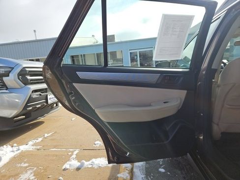 Used 2019 Subaru Outback 2.5i image 20