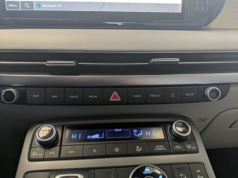 Used 2023 Hyundai Palisade Limited image 23