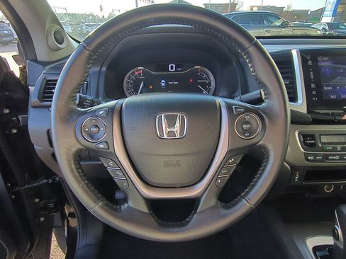 Used 2018 Honda Ridgeline RTL-T image 17