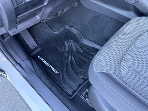 Certified 2024 Subaru Crosstrek 2.0i Premium image 17