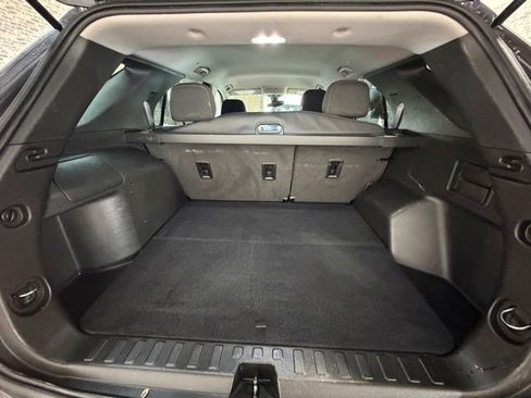 Used 2022 Chevrolet Equinox LT FWD image 11