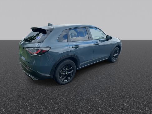 Used 2025 Honda HR-V Sport image 9