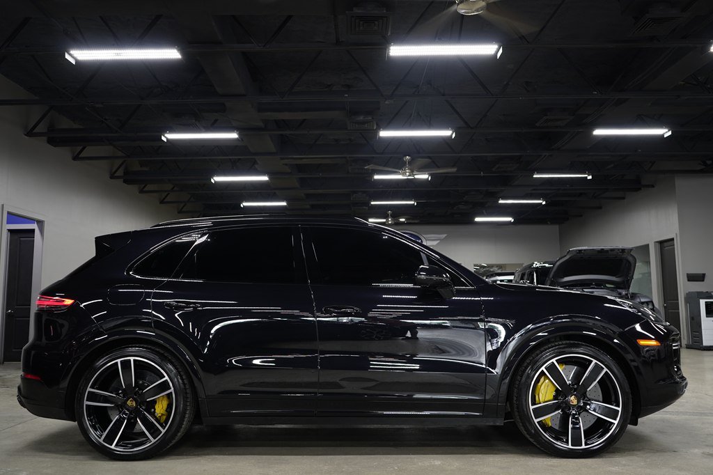 Used 2021 Porsche Cayenne Turbo S AWD/4WD image 6