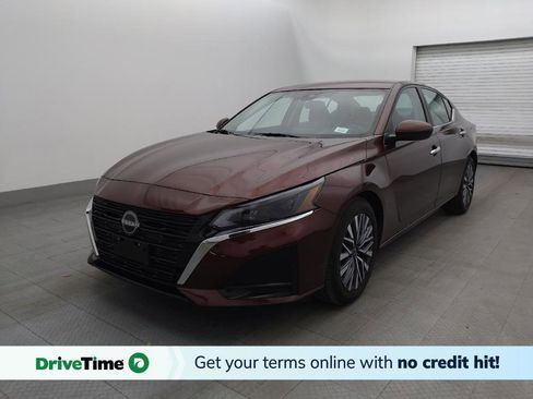 Used 2023 Nissan Altima 2.5 SV image 1