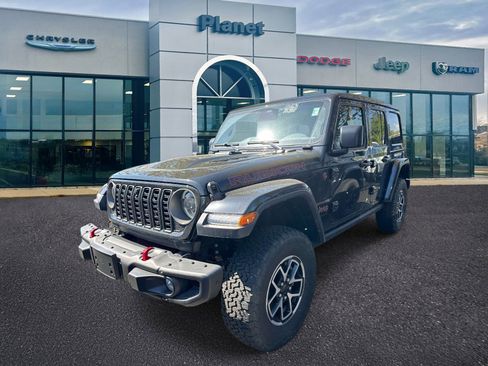 Used 2026 Jeep Wrangler Unlimited Rubicon AWD/4WD image 4