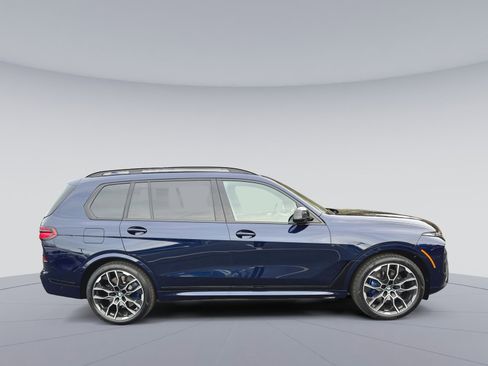 New 2026 BMW X7 M60i image 34