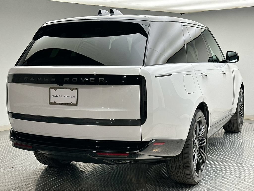 New 2026 Land Rover Range Rover SE AWD/4WD image 3