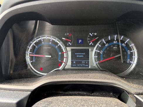 Used 2019 Toyota 4Runner SR5 Premium AWD/4WD image 10