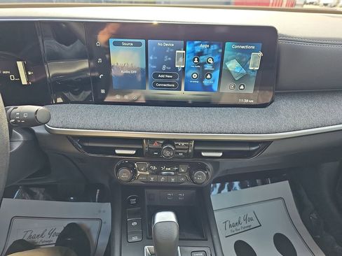 New 2026 Nissan Kicks SV w/ SV Premium Package image 23