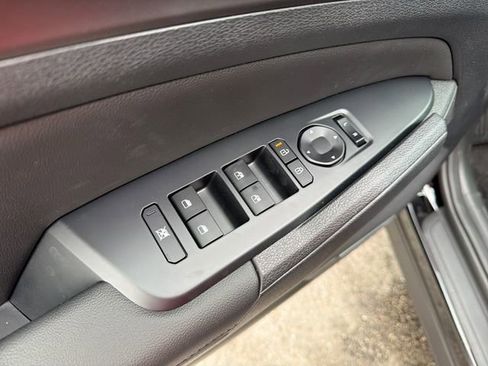 New 2026 Kia Sportage EX FWD image 17