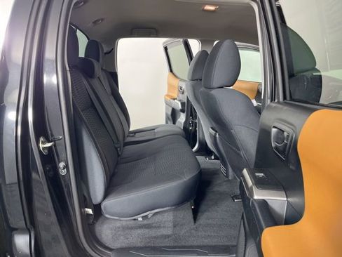 Used 2017 Toyota Tacoma SR5 image 43