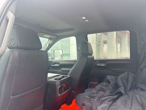 Used 2024 GMC Sierra 3500 Denali w/ Denali Reserve Package AWD/4WD image 11