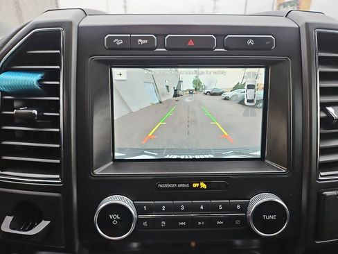 Used 2019 Ford Expedition Limited AWD/4WD image 20