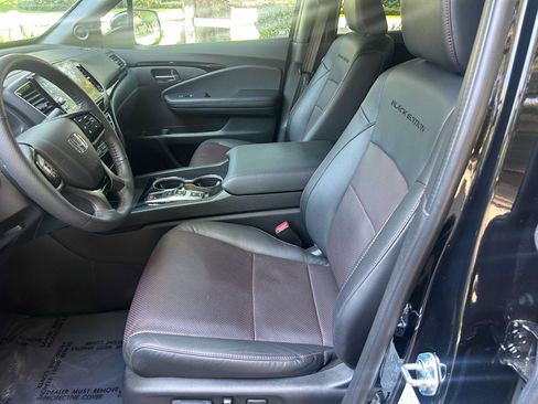 Used 2026 Honda Ridgeline Black Edition image 13
