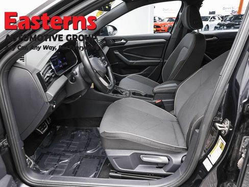 Used 2025 Volkswagen Jetta Sport FWD image 13