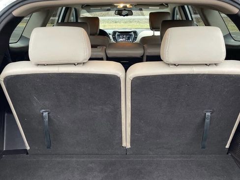 Used 2019 Hyundai Santa Fe XL SE image 10