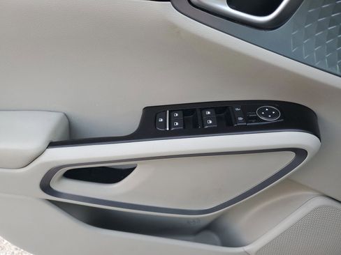 Certified 2023 Kia Soul EX image 17