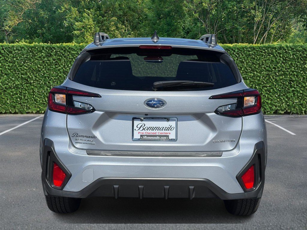 Used 2024 Subaru Crosstrek 2.0i Premium AWD/4WD image 5