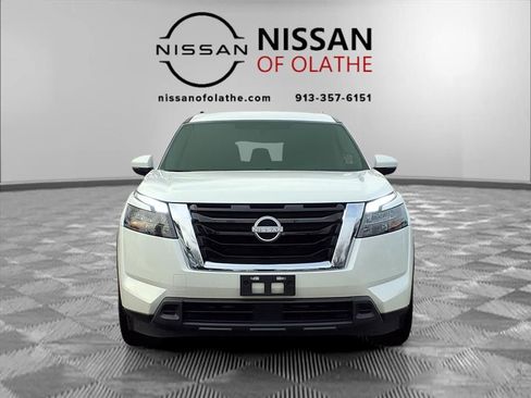 Certified 2024 Nissan Pathfinder SV image 31