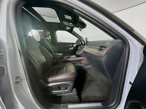 Used 2025 Ford Explorer Platinum w/ LUX Leather Package AWD/4WD image 34