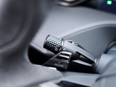 Used 2025 Lotus Eletre image 81