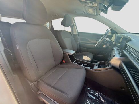 Used 2024 Hyundai Kona SEL w/ Convenience Package AWD/4WD image 32