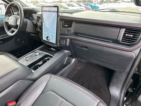 Used 2023 Ford Expedition Max Limited image 9