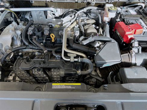 Used 2021 Nissan Rogue SV image 34