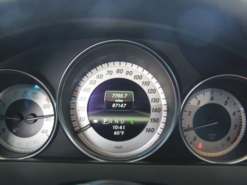 Used 2013 Mercedes-Benz C 250 Sedan image 13