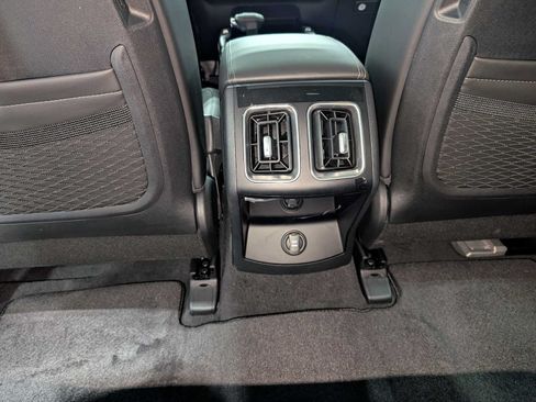 Certified 2025 Kia Sorento S AWD/4WD image 20