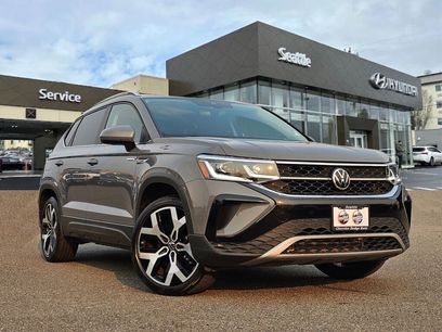 Used 2022 Volkswagen Taos SEL w/ Panoramic Sunroof Package