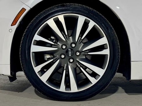 Used 2020 Lincoln MKZ Reserve w/ Elements Package image 33