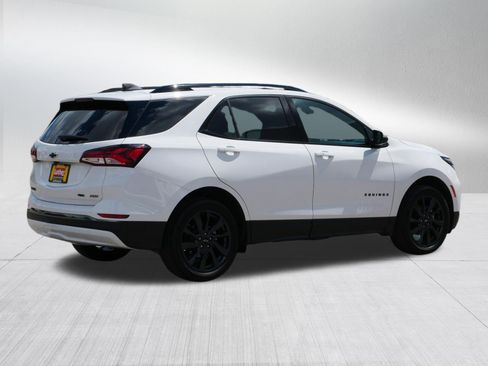 Used 2022 Chevrolet Equinox RS w/ Infotainment Package AWD/4WD image 7