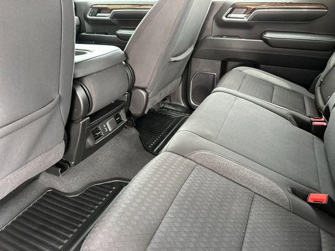 Used 2024 GMC Sierra 1500 Elevation image 12