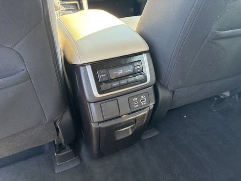 Used 2023 Subaru Ascent Premium w/ Convenience Package AWD/4WD image 23