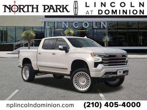 Used 2022 Chevrolet Silverado 1500 High Country w/ High Country Premium Package AWD/4WD image 1
