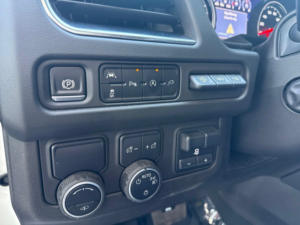 Used 2021 Chevrolet Tahoe High Country RWD image 10