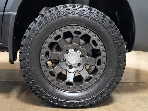 Used 2021 Mercedes-Benz Sprinter 2500 w/ Premium Plus Package image 8