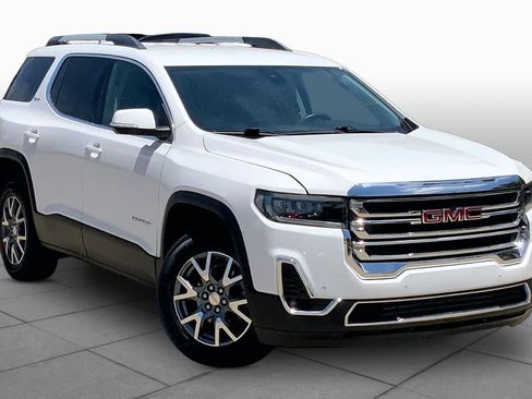 Used 2023 GMC Acadia SLT FWD image 3