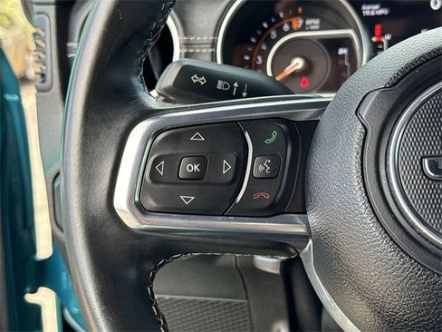 Used 2019 Jeep Wrangler Unlimited Sahara image 34