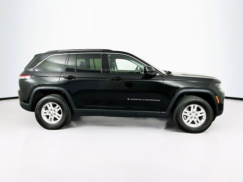 Used 2023 Jeep Grand Cherokee Laredo w/ Luxury Tech Group I image 10
