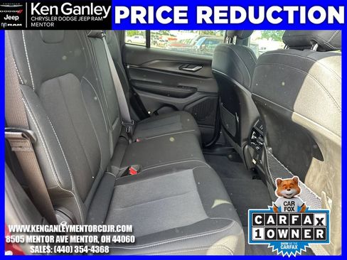 Used 2025 Jeep Grand Cherokee Laredo w/ Luxury Tech Group I AWD/4WD image 26