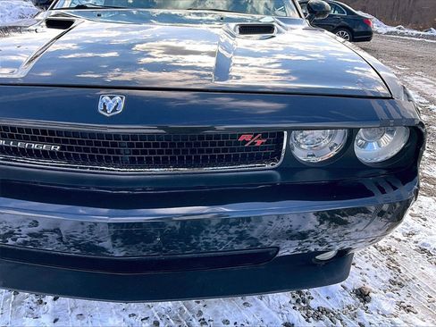 Used 2009 Dodge Challenger R/T image 24