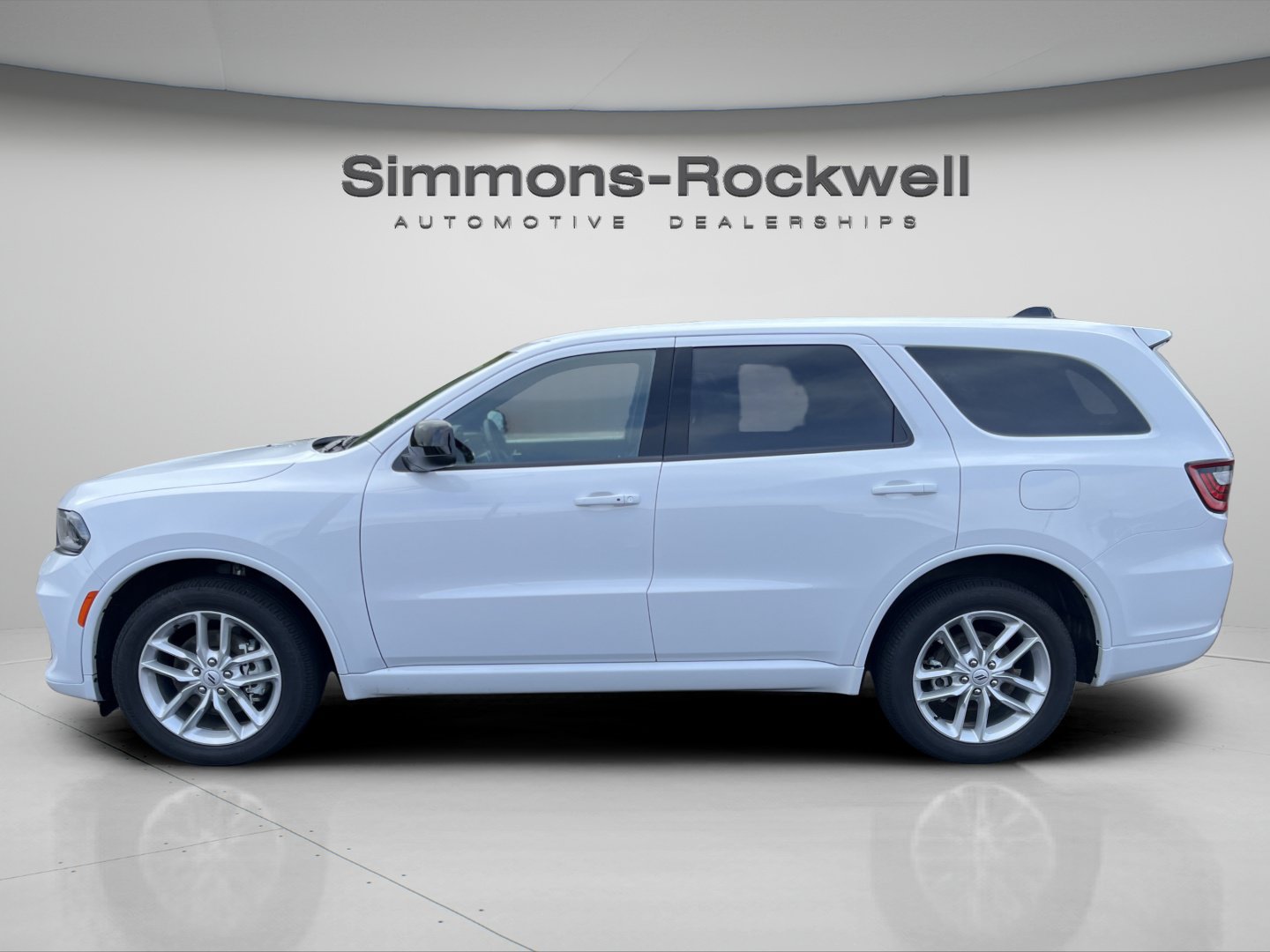 Used 2025 Dodge Durango GT AWD/4WD image 2