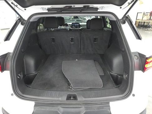 Used 2025 Chevrolet Blazer LT FWD image 10