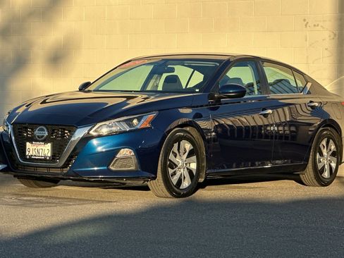 Used 2020 Nissan Altima 2.5 S image 8