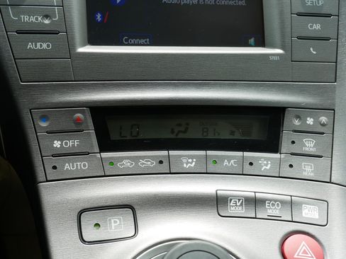 Used 2012 Toyota Prius Two FWD image 23