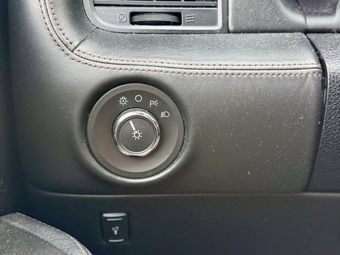 Used 2017 Lincoln Navigator L Reserve image 22