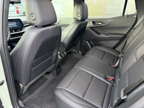 New 2026 Chevrolet Equinox LT w/ Convenience Package II image 8