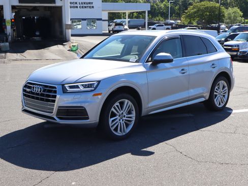 Used 2019 Audi Q5 2.0T Premium Plus w/ Premium Plus Package AWD/4WD image 17